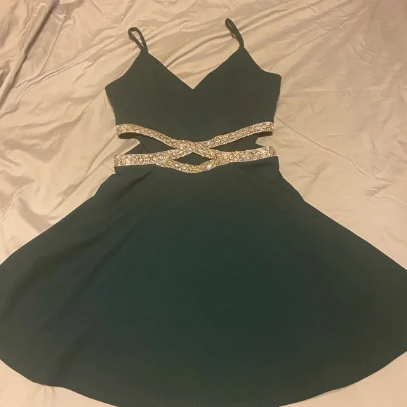 forest green semi formal dress Ellie Forest Green Strapless Mini Dress - US 12 main image 0